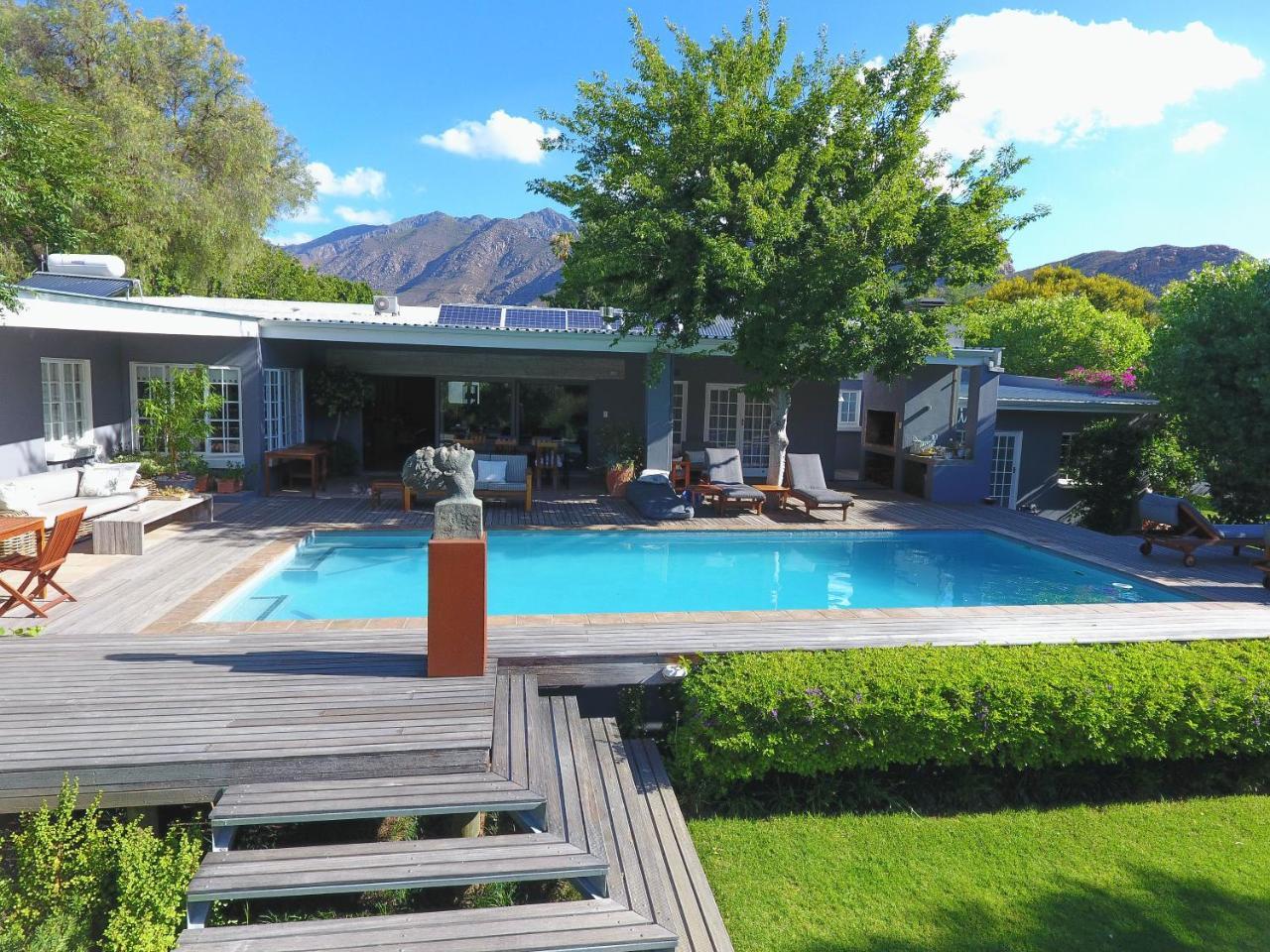 In Abundance Guest House Montagu Exterior photo